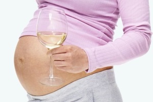 Можно или нельзя шампанское беременным