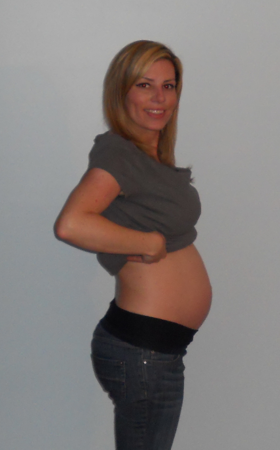 Живот на 26 неделе беременности