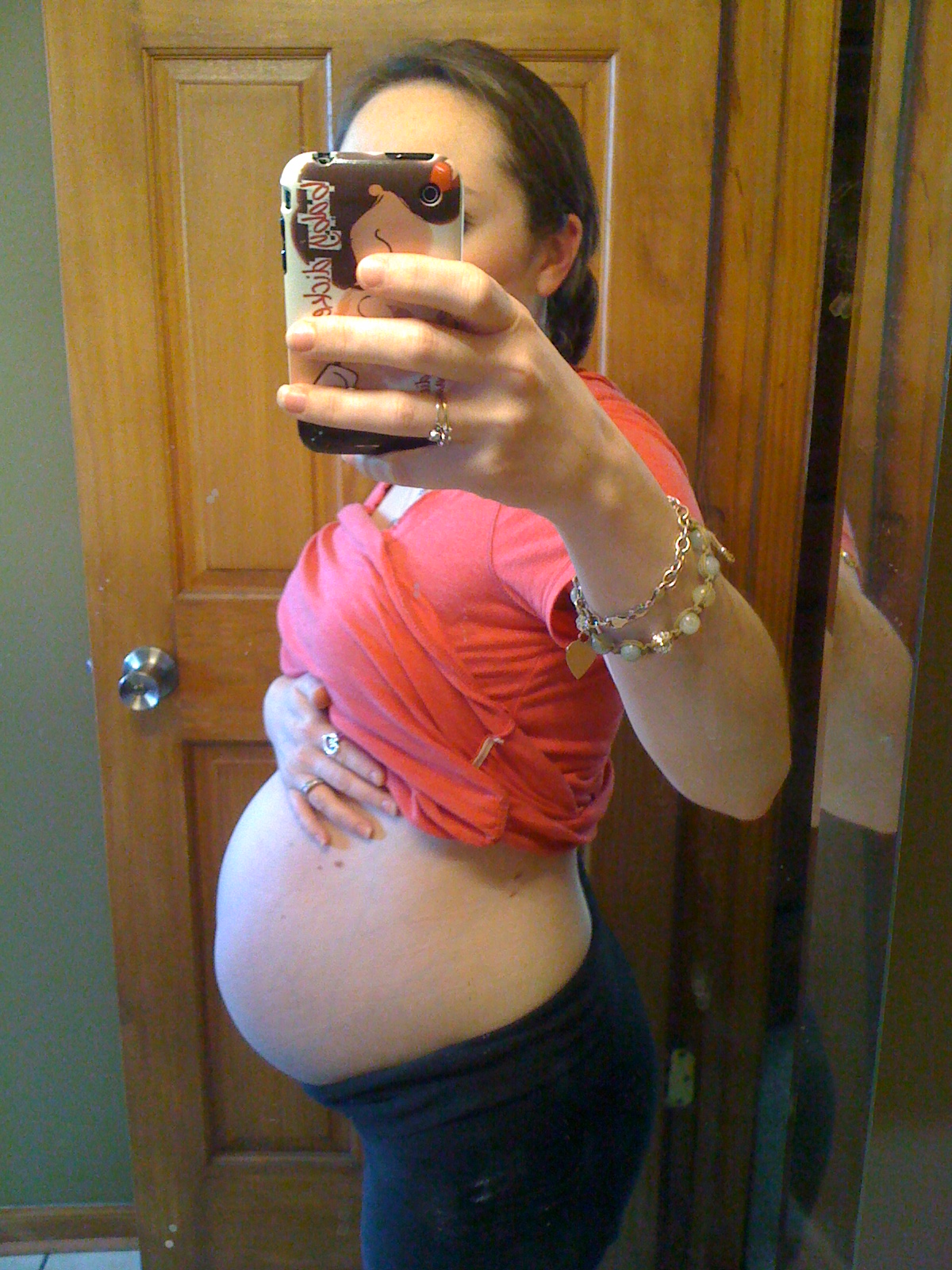 Живот беременной 34 недели