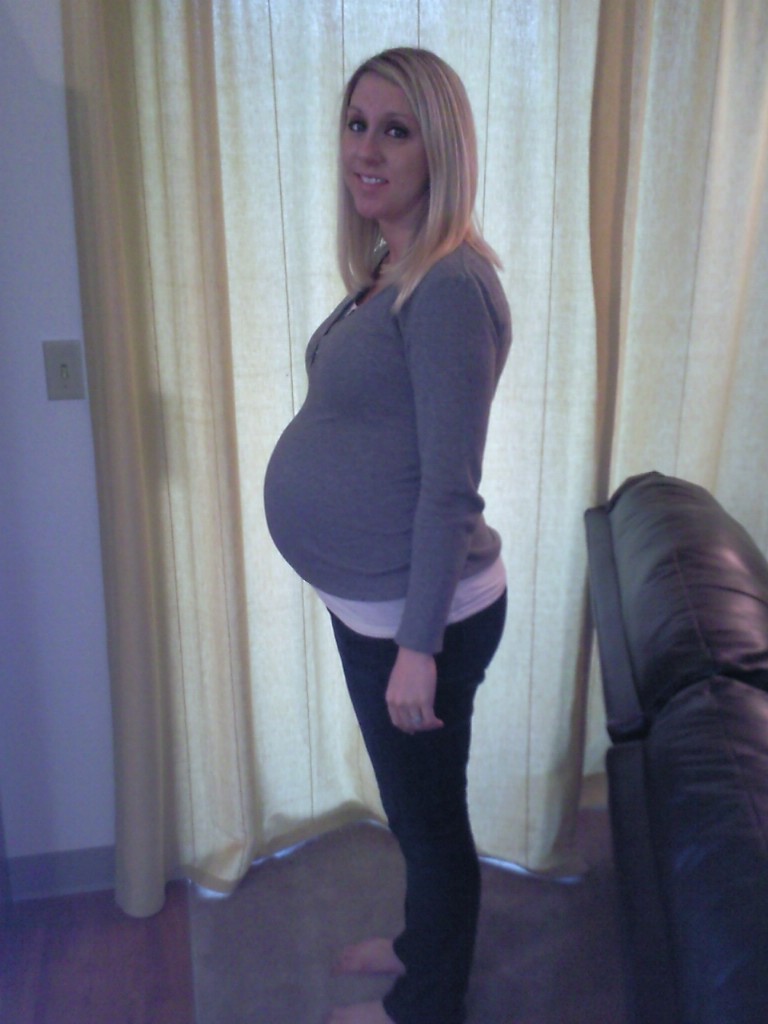 40 недель россия. 41 Неделя беременности живот. 40 Неделя беременности фото. Живот на 40 неделе беременности фото.