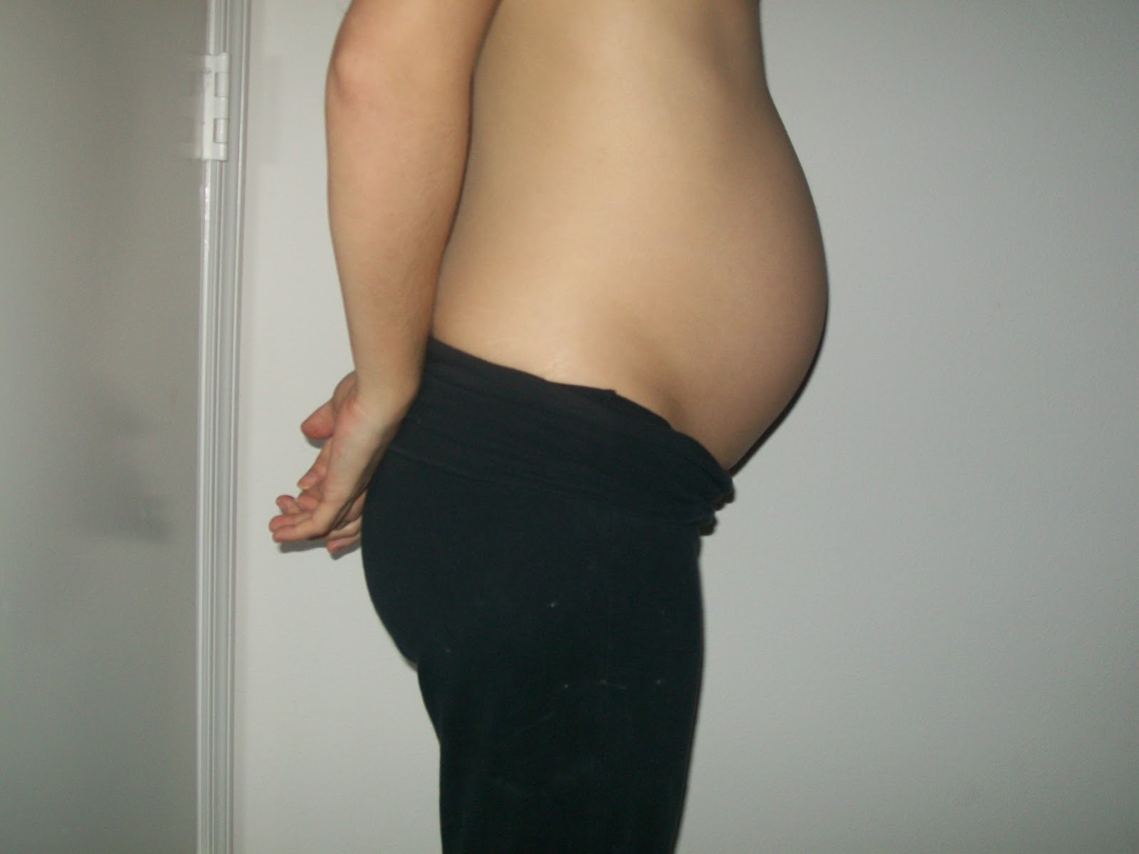 Живот в 12 недель беременности фото у второродящей